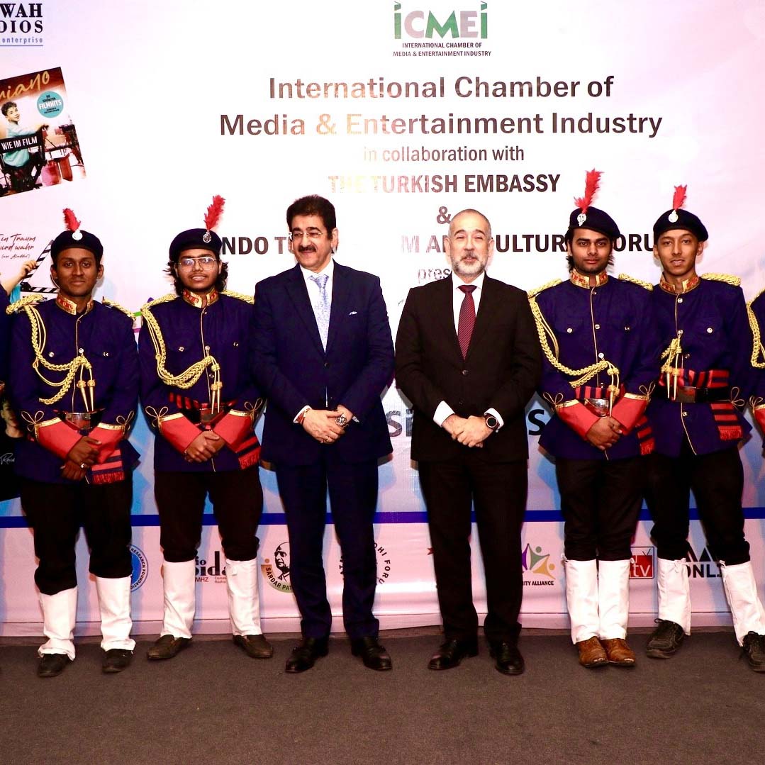 Sandeep Marwah Inaugurates Scouts & Guides Marching Band at AAFT