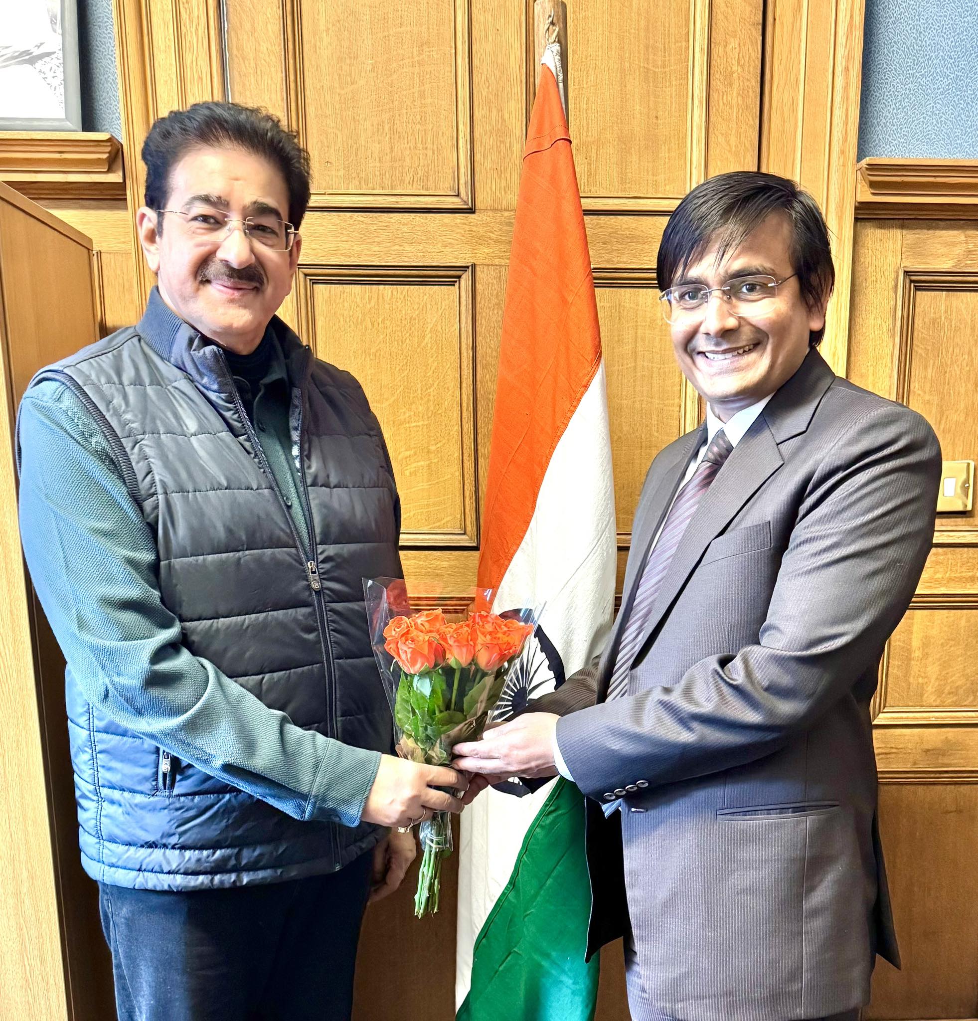 Sandeep Marwah Visits Consulate General of India in Edinburgh, Scotland to Strengthen Cultural Ties