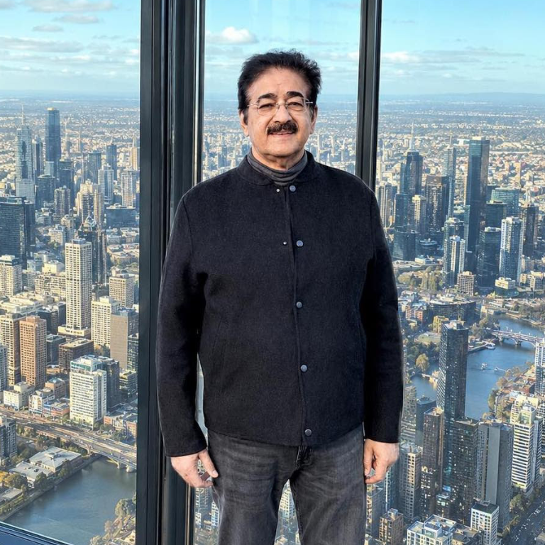 Sandeep Marwah Leads Educational Study Tour to Melbourne, Australia